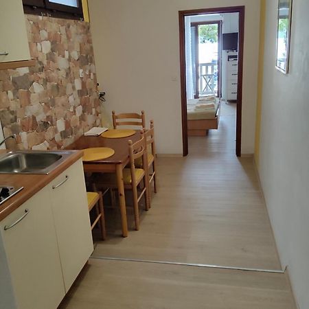 Apartmani Dea Jadranovo Zewnętrze zdjęcie