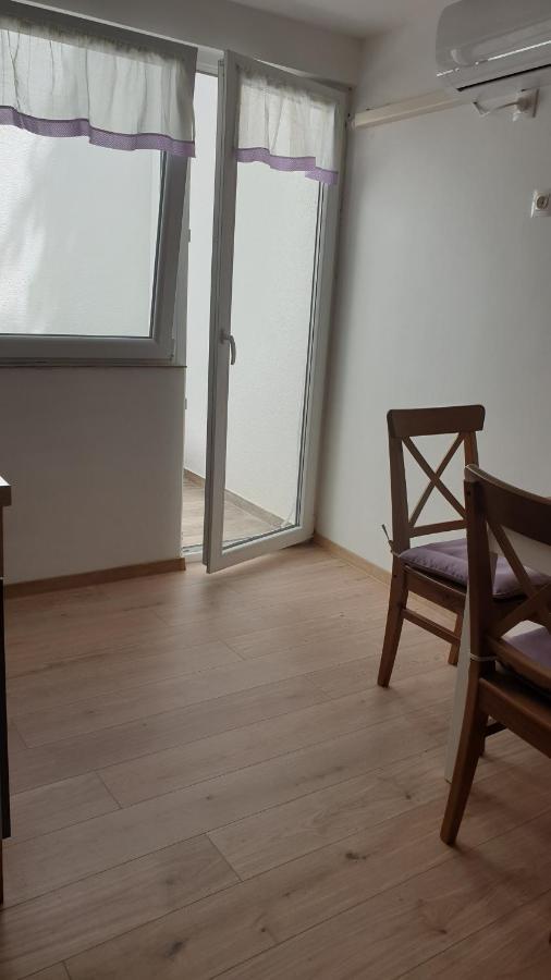 Apartmani Dea Jadranovo Zewnętrze zdjęcie