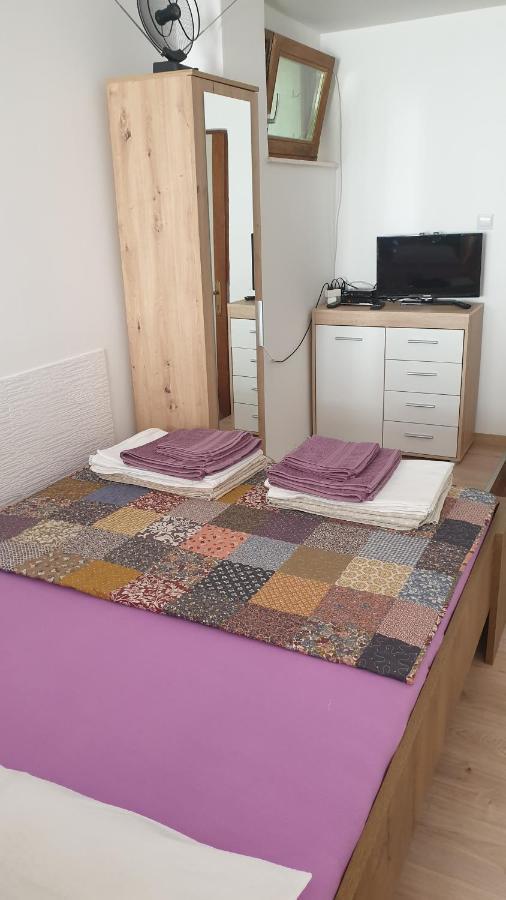Apartmani Dea Jadranovo Zewnętrze zdjęcie