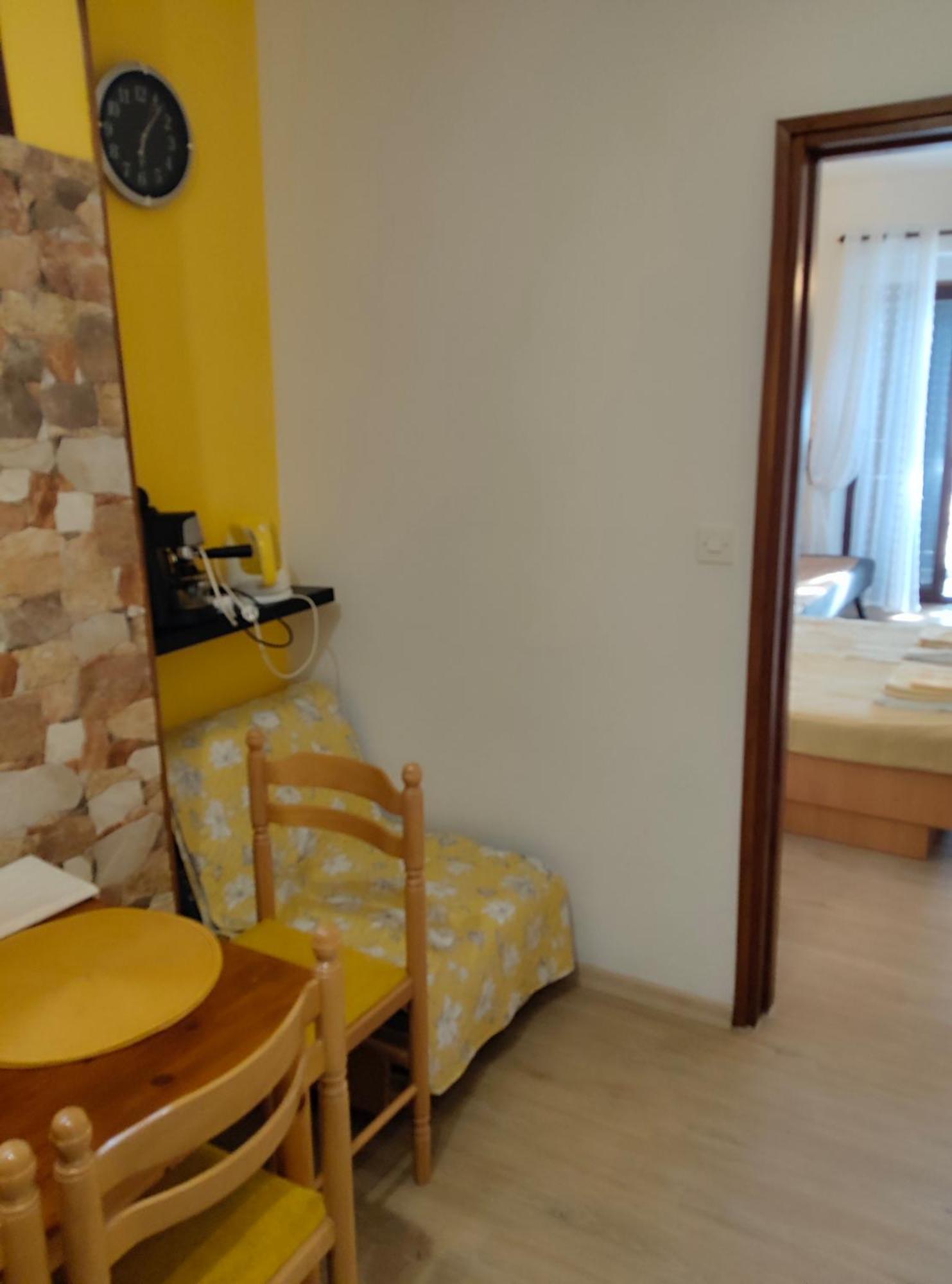 Apartmani Dea Jadranovo Zewnętrze zdjęcie