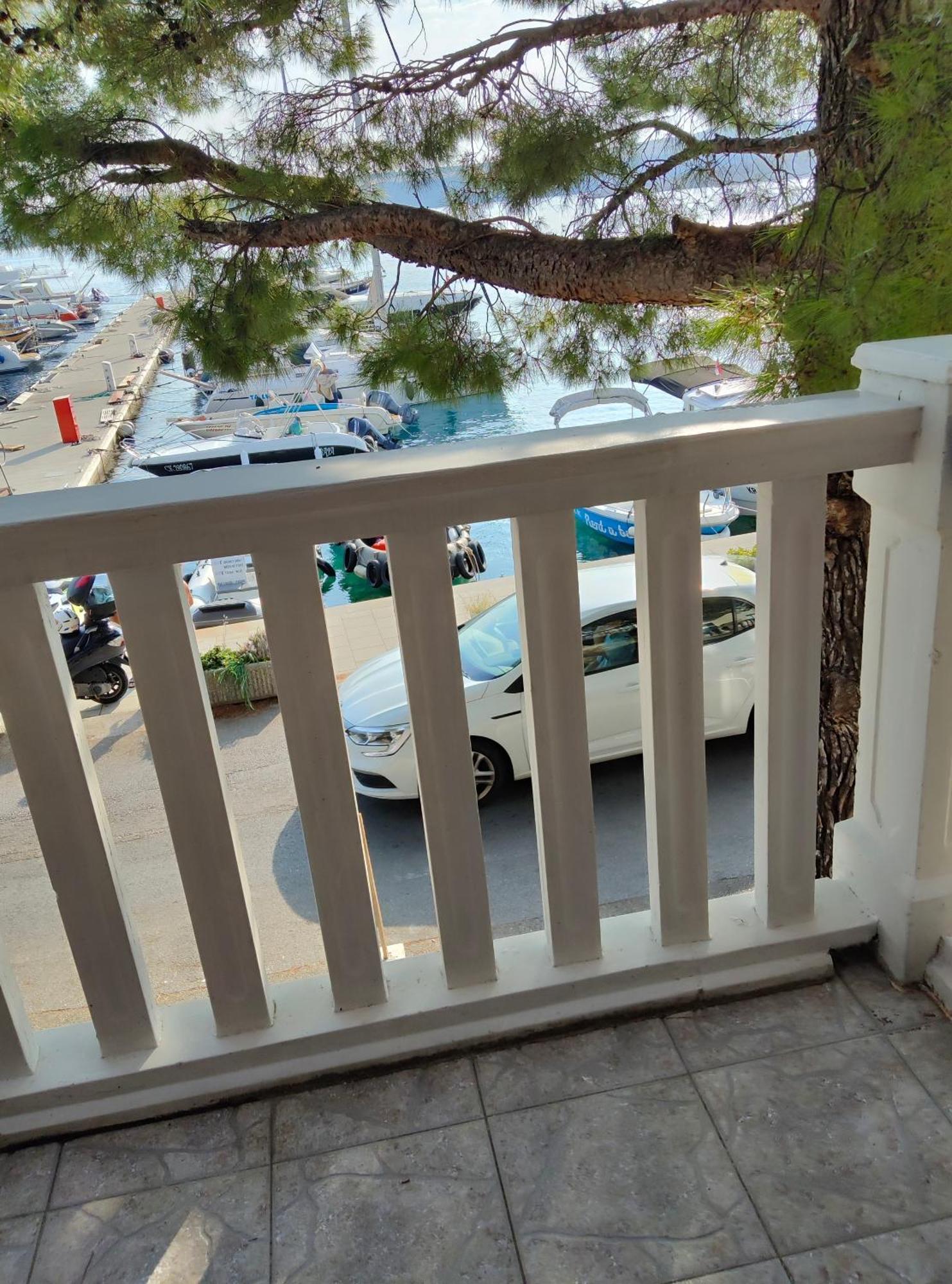 Apartmani Dea Jadranovo Zewnętrze zdjęcie